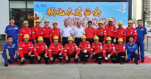 蓬江區(qū)組織轄區(qū)大型商貿(mào) 危險(xiǎn)化學(xué)品企業(yè)開展 實(shí)戰(zhàn)大練兵 應(yīng)急演練