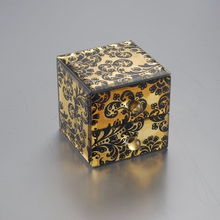 江門市順翔經(jīng)貿(mào)進出口 專業(yè)珠寶盒供應，助力商貿(mào)發(fā)展